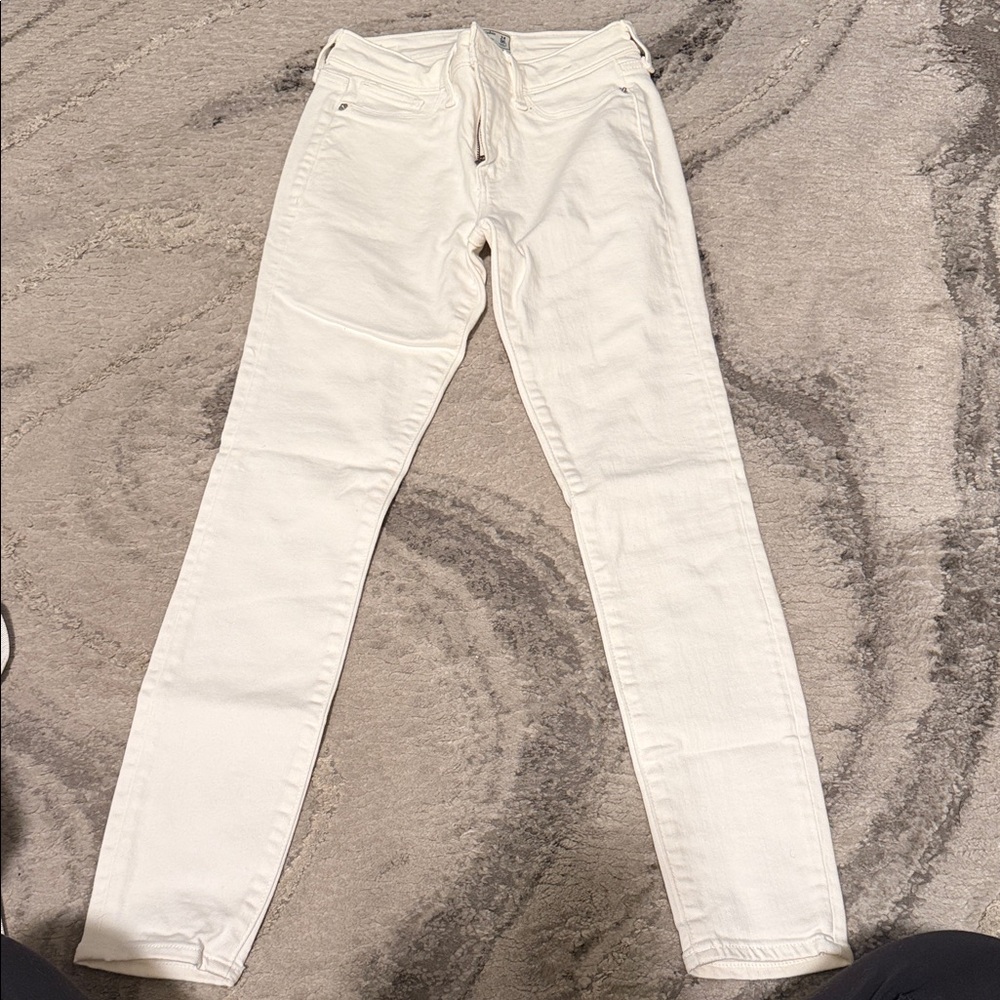 Abercrombie & Fitch Cream Super Skinny Jeans